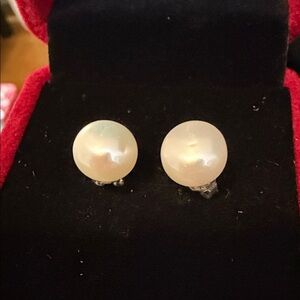 Elegant Pearl Stud Earrings